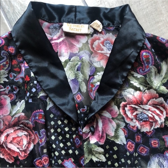 Victoria’s Secret Vintage gold label cropped satin- like button up top. Size S - Picture 2 of 8